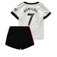 Manchester United Cristiano Ronaldo #7 Fotballklær Bortedraktsett Barn 2022-23 Kortermet (+ korte bukser)